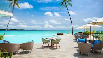 Bar (en la propiedad)