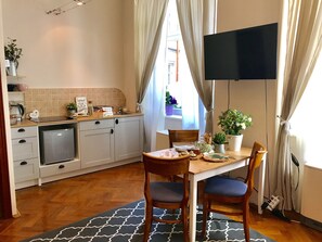 Superior Apartment (Duza Kawka) | In-room dining