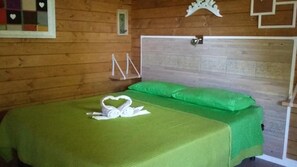 Family Bungalow, Kitchenette, Annex Building | Individually decorated, individually furnished, desk, cots/infant beds - Casa di Campagna Dal Pozzo (Sorso)