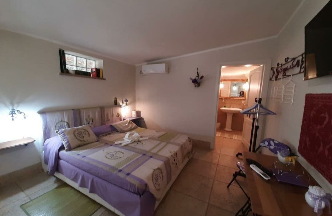 Comfort Quadruple Room | Individually decorated, individually furnished, desk, cribs/infant beds