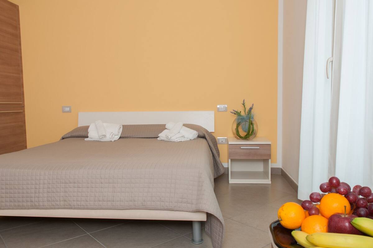 Monolocale comfort | Una cassaforte in camera, una scrivania, Wi-Fi gratuito, lenzuola