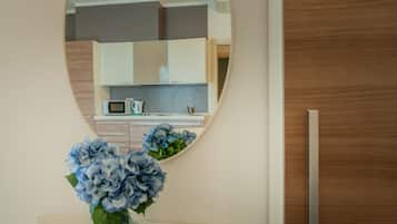 Una cassaforte in camera, una scrivania, Wi-Fi gratuito, lenzuola