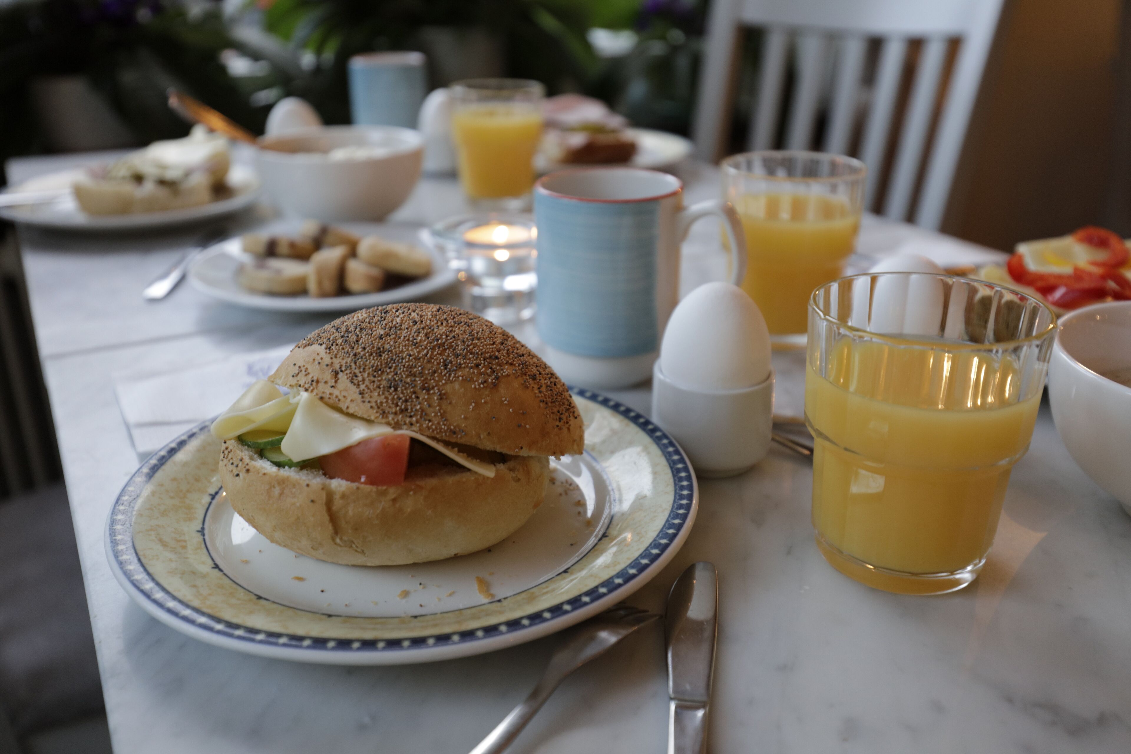 Daily continental breakfast (SEK 89 per person)