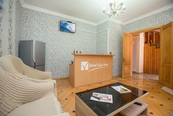 Reception - Villa Vera Mini Hotel (Tbilisi)