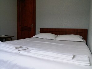 標準雙人房, 私人浴室 | 高級寢具、熨斗/熨衣板、免費無線上網