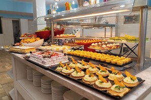 包含每日全套早餐