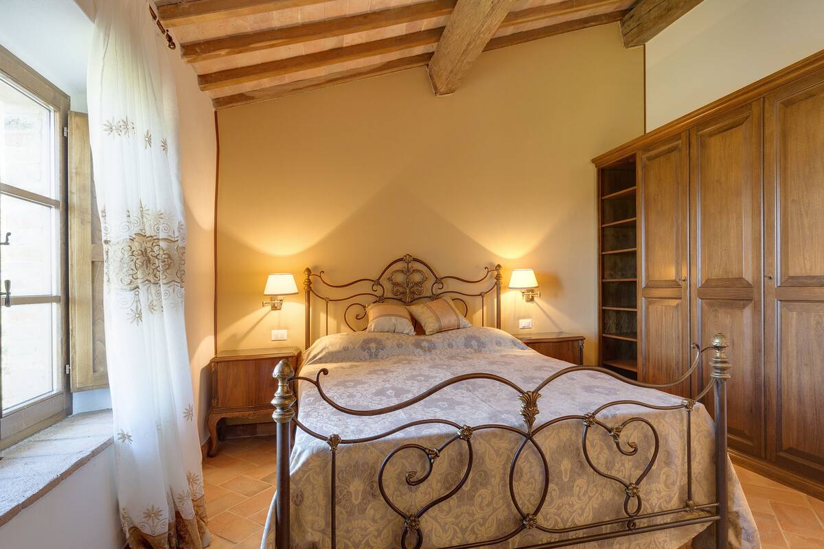 Premium bedding, minibar, in-room safe, individually decorated