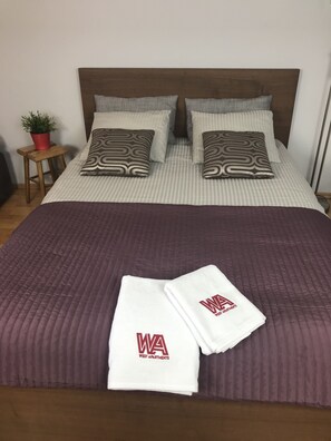 1 bedroom, iron/ironing board, free WiFi - West Apartament Marszalkowska 87 (Warsaw)