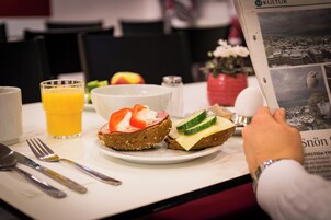 Desayuno de autoservicio incluido todos los días 