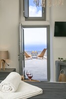 Comfort Studio (Afrossa) | Frigobar, quartos à prova de som, ferros/tábuas de passar roupa