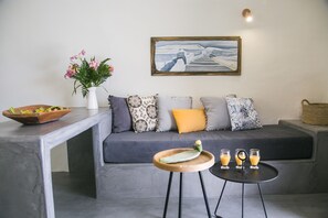 Minibar, soundproofing, iron/ironing board, free WiFi - Santorini Villas (Santorini)