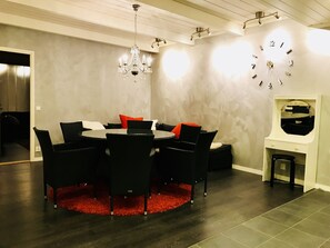 Essbereich im Zimmer