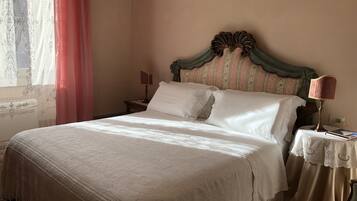 Double or Twin Room | Premium bedding, memory foam beds, minibar, in-room safe