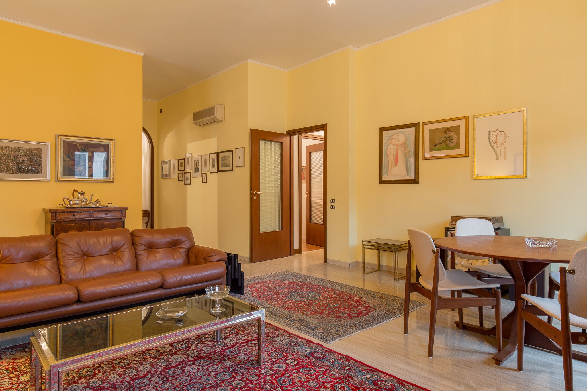 Leilighet, 3 soverom | 3 soverom, skrivebord, strykejern/-brett og barnesenger