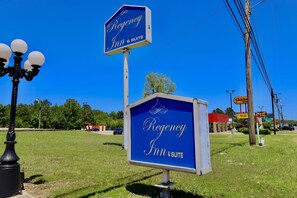 ด้านหน้าที่พัก