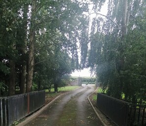 Mặt tiền nơi lưu trú