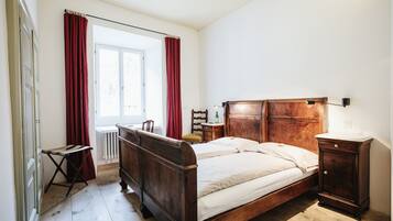 In-room safe, desk, free WiFi, bed sheets