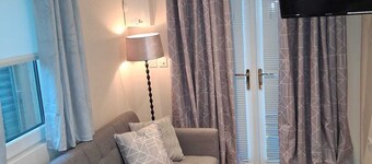 迪爾菲小屋酒店