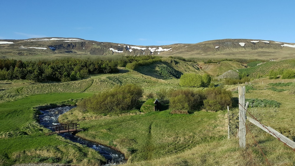 Hvammstangi Cottages by null