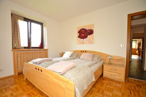 1 Schlafzimmer, Bügeleisen/Bügelbrett, Babybetten, kostenloses WLAN