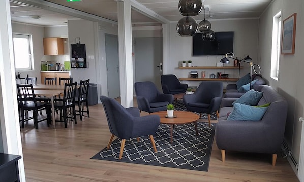 Coin salon dans le hall