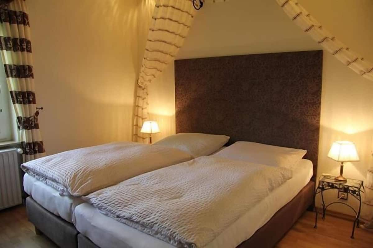 In-room safe, free cots/infant beds, free WiFi, bed sheets