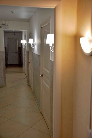 Hallway - Hostel na Gurtyeva (Oryol)