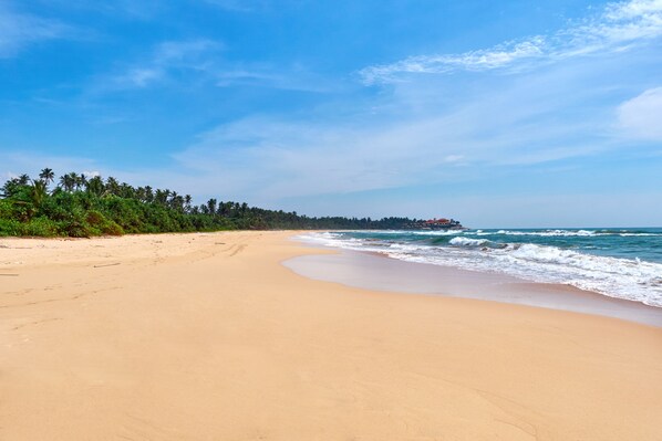 Am Strand, Strandtücher, Yoga