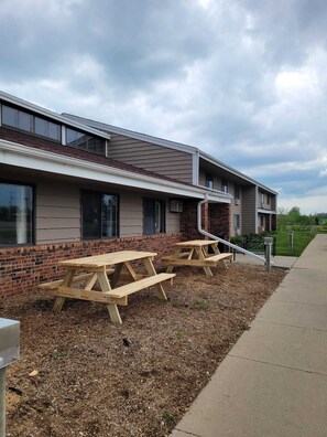 Front of property - Belgium Inn & Suites (Belgium)