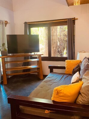 Villa, 2 Bedrooms, Kitchen, Pool View | Living area