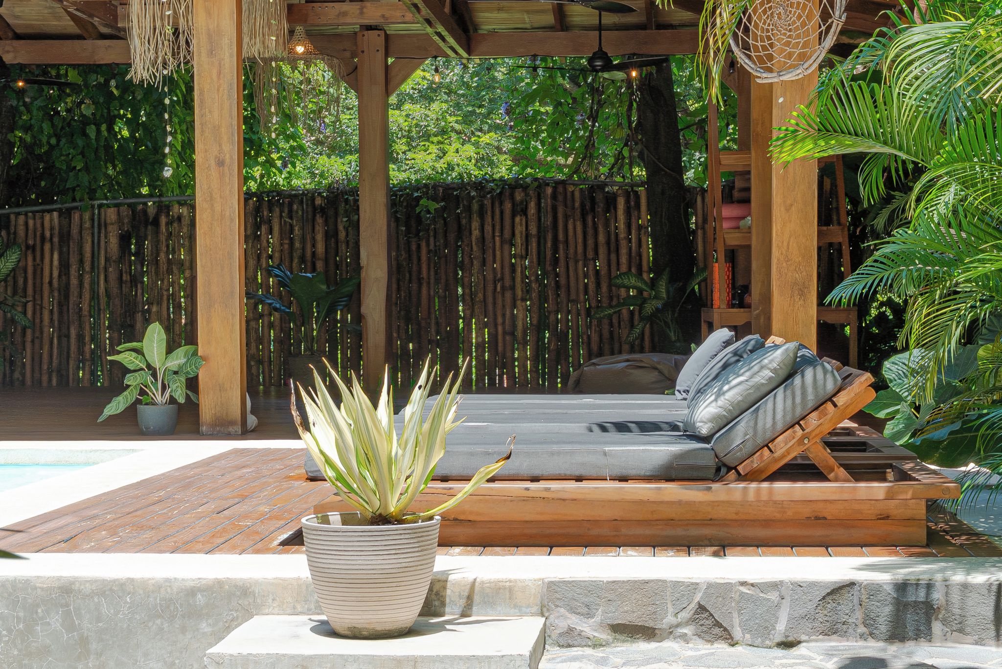 حمام سباحة