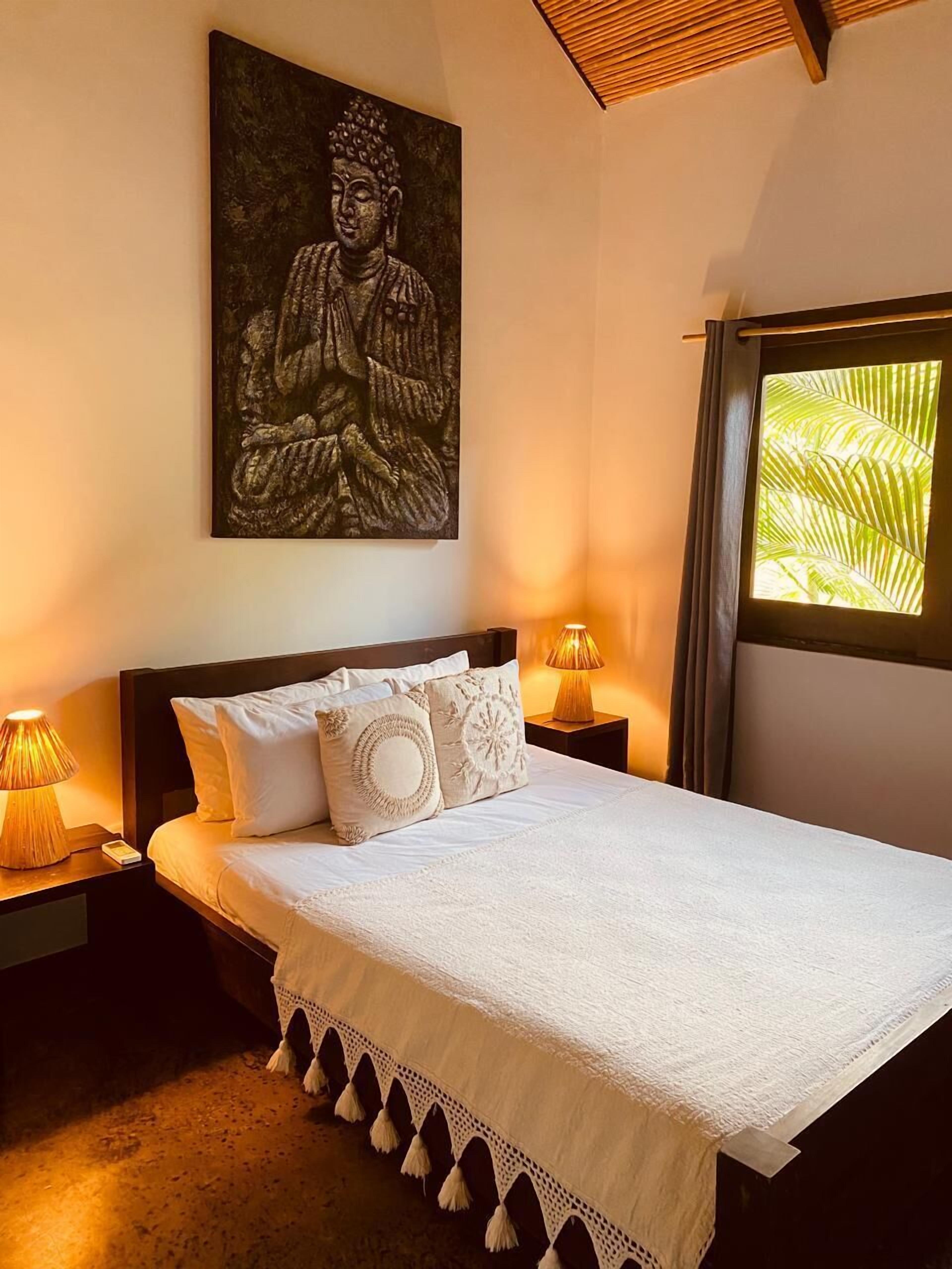 Apartment, 1 Bedroom, Kitchen, Pool View | In-room safe, free WiFi, bed sheets