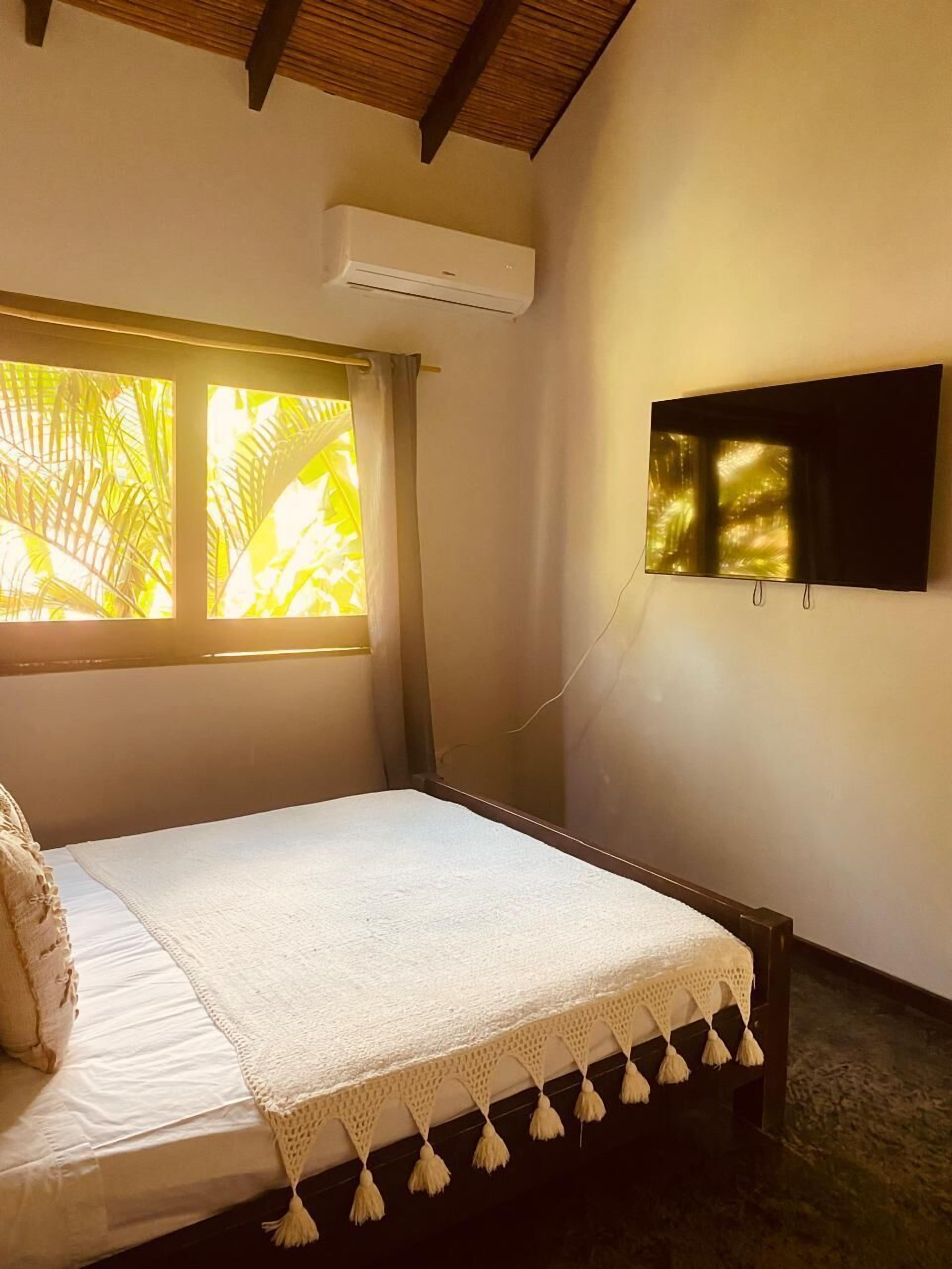 Apartment, 1 Bedroom, Kitchen, Pool View | In-room safe, free WiFi, bed sheets