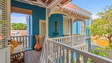 Deluxe Monumental house with private terrace | Terrace/patio