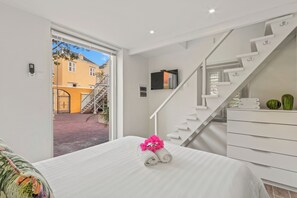 Tiny House with Private Balcony | Vistas desde la habitación