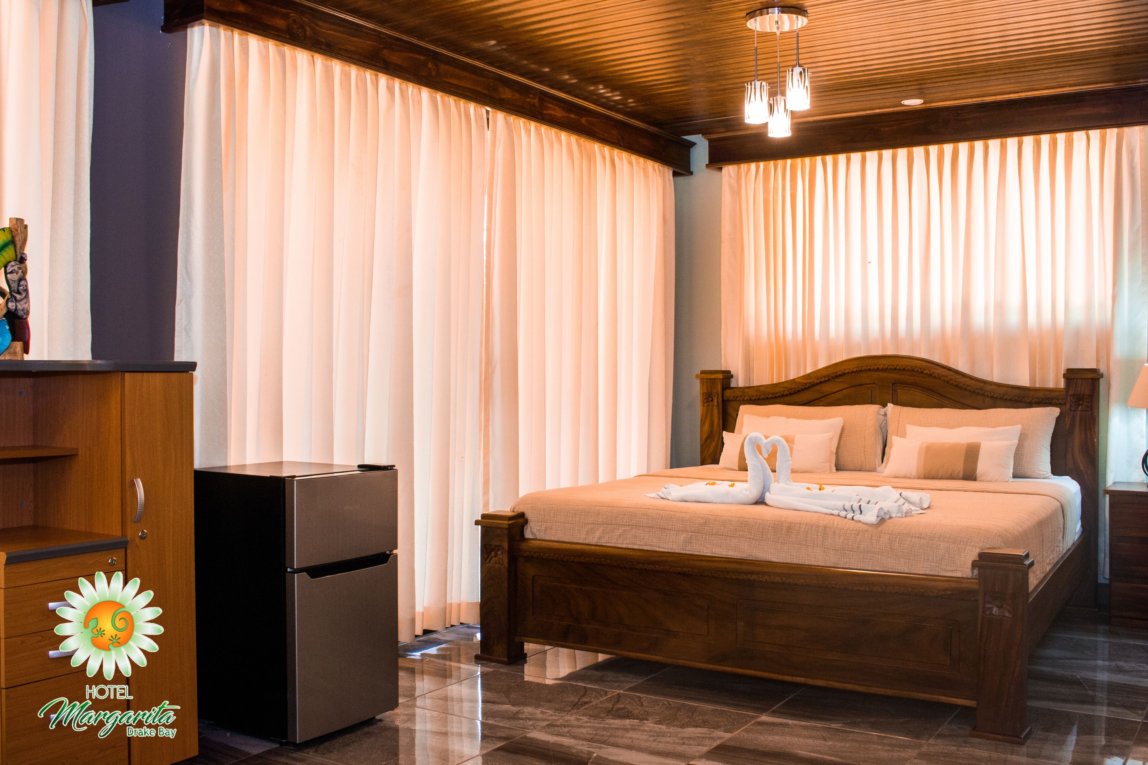 luxury double room, 1 bedroom, accessible, partial ocean view | 1 bedroom, in-room safe, individually decorated, individually furnished