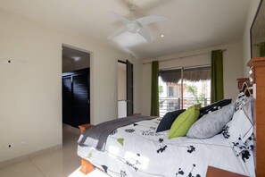 House | 3 bedrooms, iron/ironing board, free WiFi, bed sheets