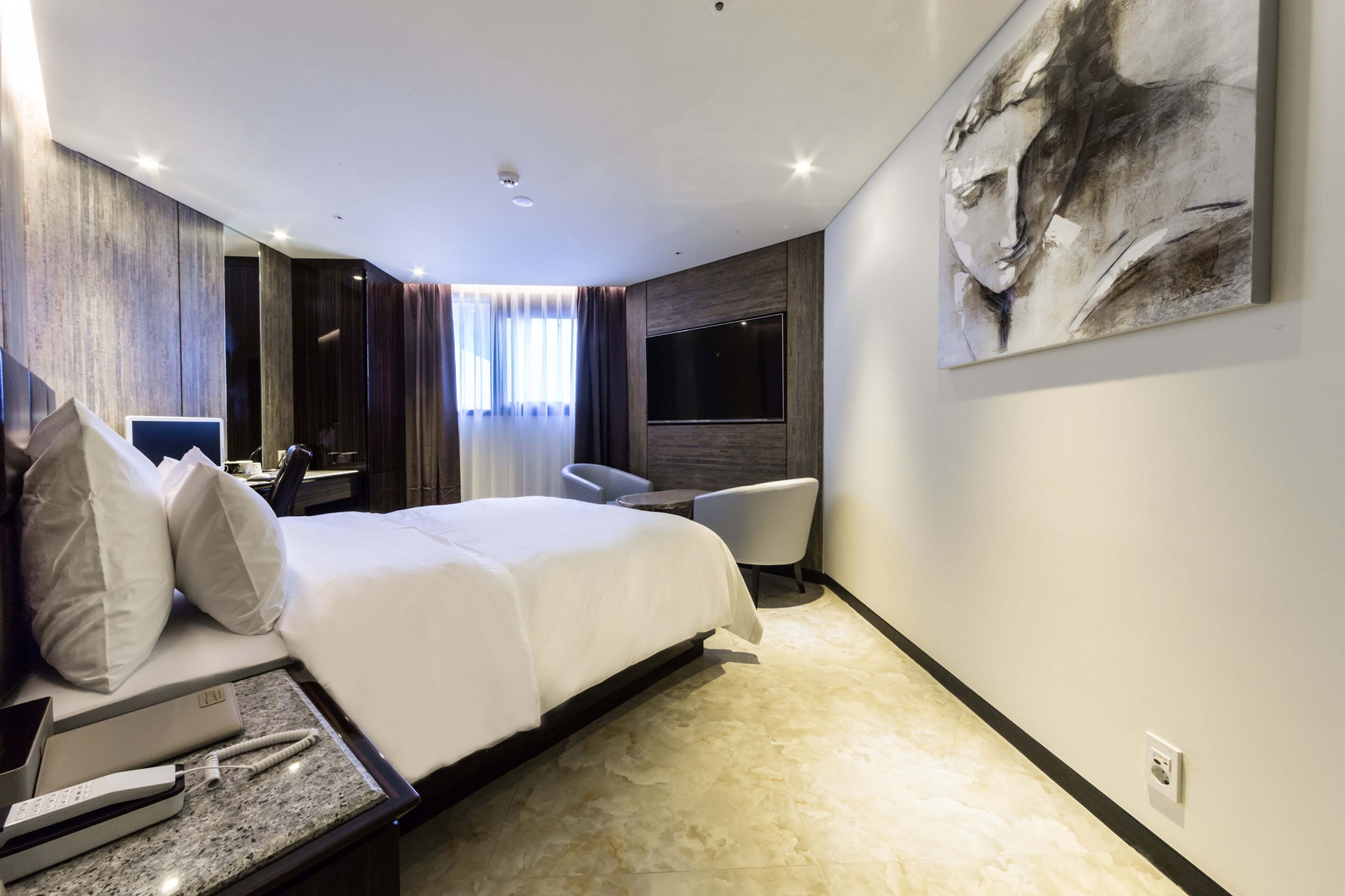 standard double room | view from room