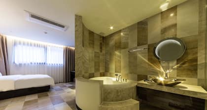 Guri Galmae Indi Present Hotel