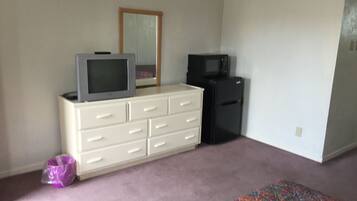 Standard Room | Premium bedding, free WiFi, bed sheets