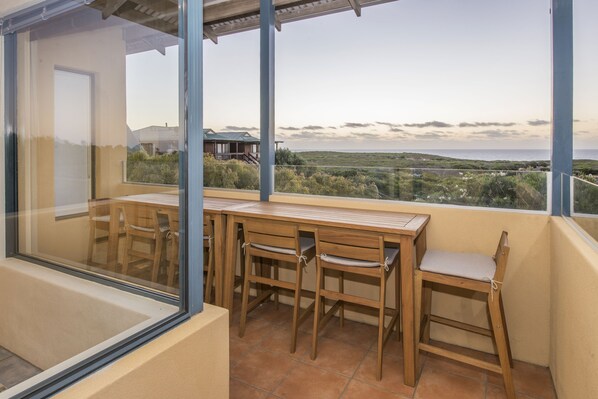 Family House, 3 Bedrooms, Beach View, Beachside | Balcony
