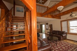 Casa de campo, 4 habitaciones | Área de sala de estar | Televisión 