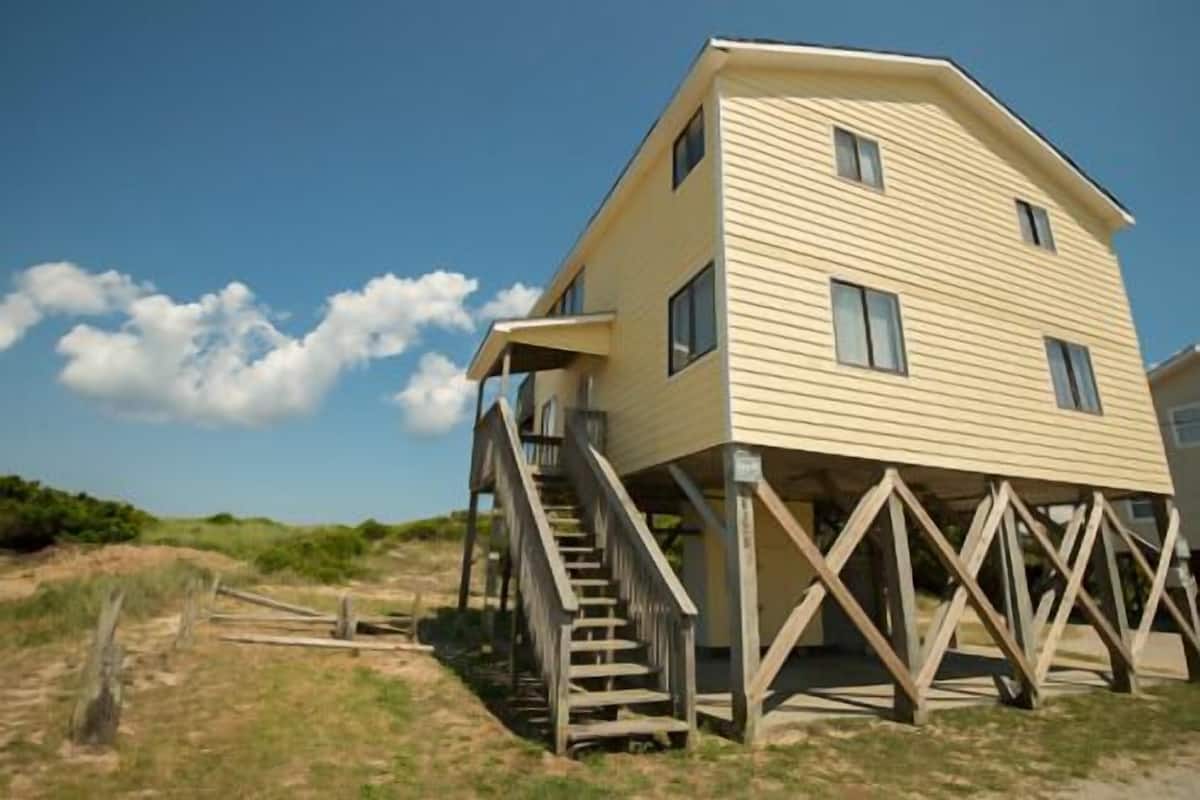 95S – oceanfront 2 story duplex | Terrace/patio