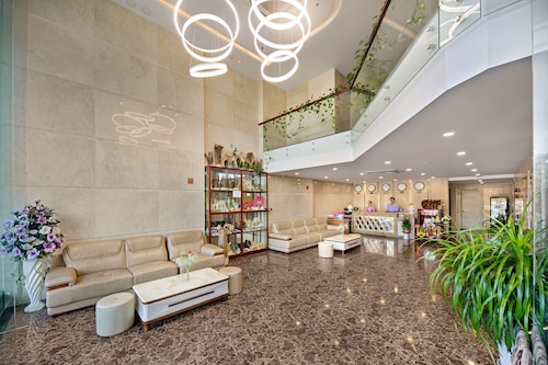 Lavender Riverside Hotel