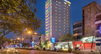 Lavender Riverside Hotel