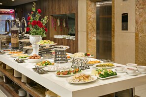 Buffet - Lavender Riverside Hotel (Da Nang)
