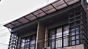 Ảnh chưa phân loại, 4 trong số 23 ảnh, nút