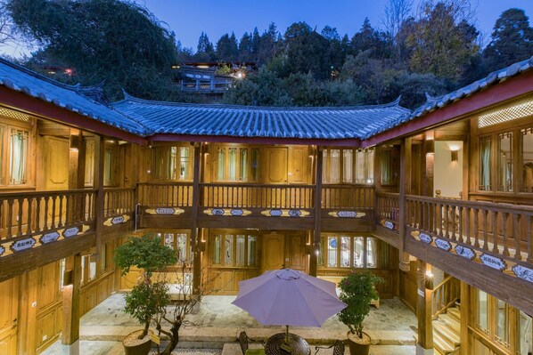 Property grounds - Ivy Garden Hotels & Resorts - Lijiang Henghehao (Lijiang)