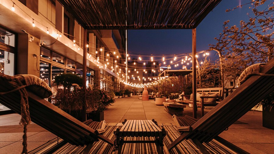 U.I.J Hotel & Hostel
