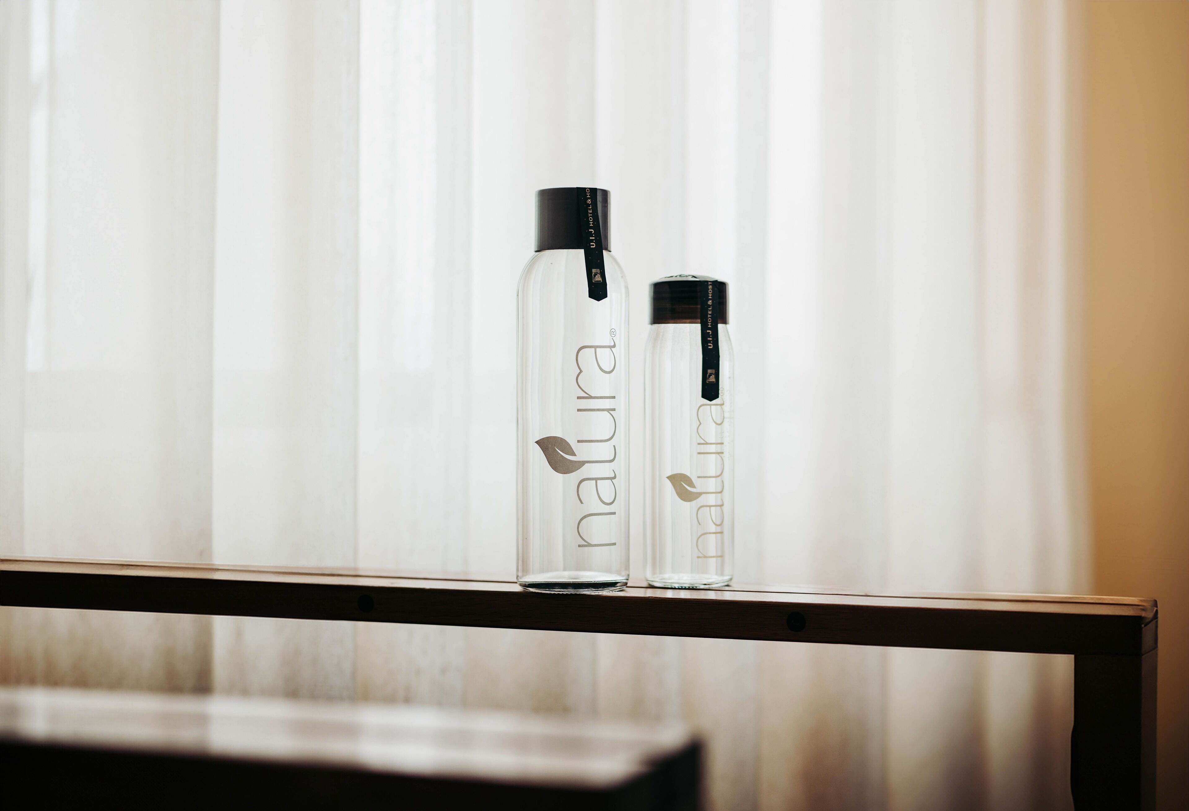 u.i.j suite | premium bedding, individually decorated, free wifi, bed sheets